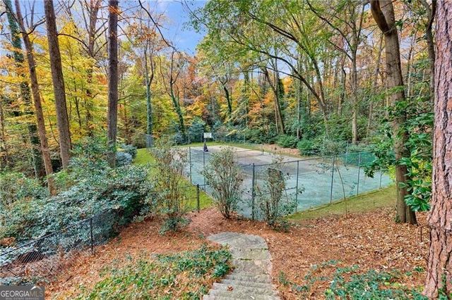 2966 Howell Mill Road NW, Atlanta, GA 30327