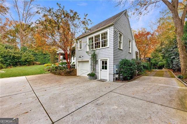 2966 Howell Mill Road NW, Atlanta, GA 30327