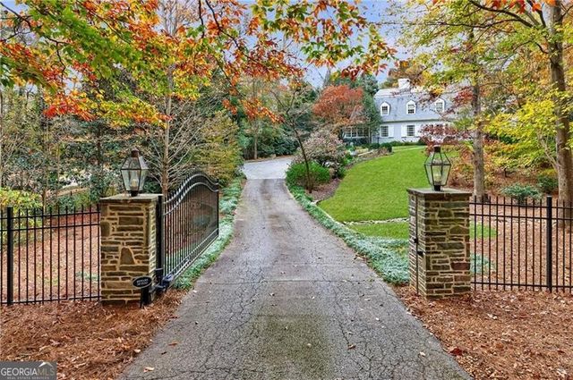 2966 Howell Mill Road NW, Atlanta, GA 30327