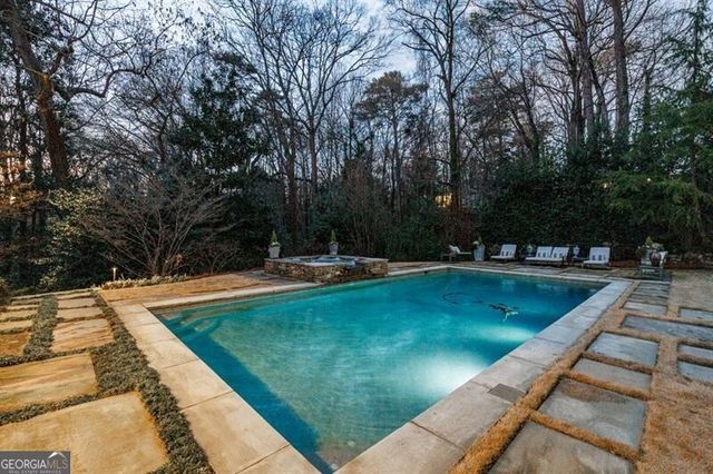 2966 Howell Mill Road NW, Atlanta, GA 30327