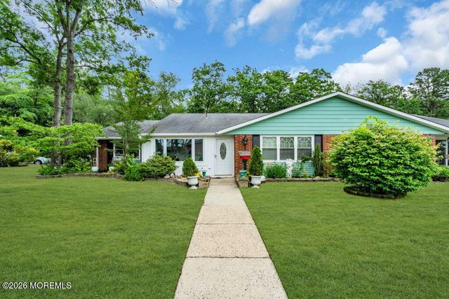 716A Buckingham Drive, Lakewood, NJ 08701