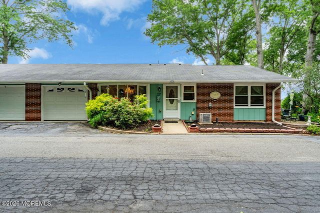 716A Buckingham Drive, Lakewood, NJ 08701