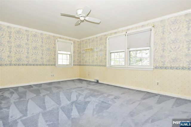 255 Park Avenue, Allendale, NJ 07401