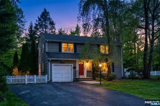 255 Park Avenue, Allendale, NJ 07401