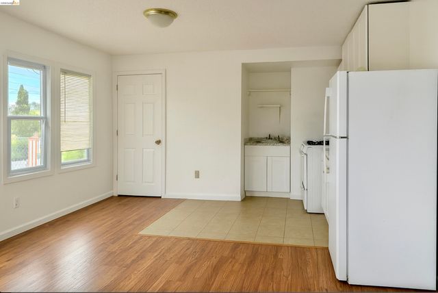 121 Lincoln Rd, Vallejo, CA 94590