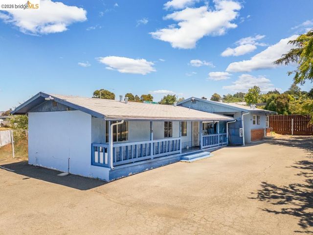 121 Lincoln Rd, Vallejo, CA 94590