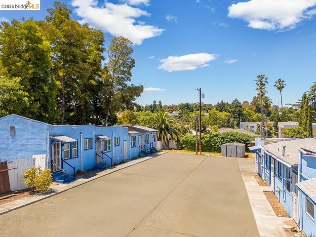 121 Lincoln Rd, Vallejo, CA 94590
