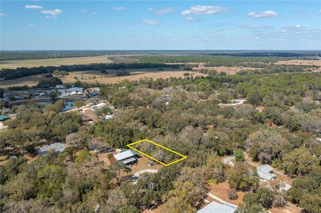 Image 4 of property listing at 00 W BEACH PARKWAY 0, Lake Wales, FL 33898