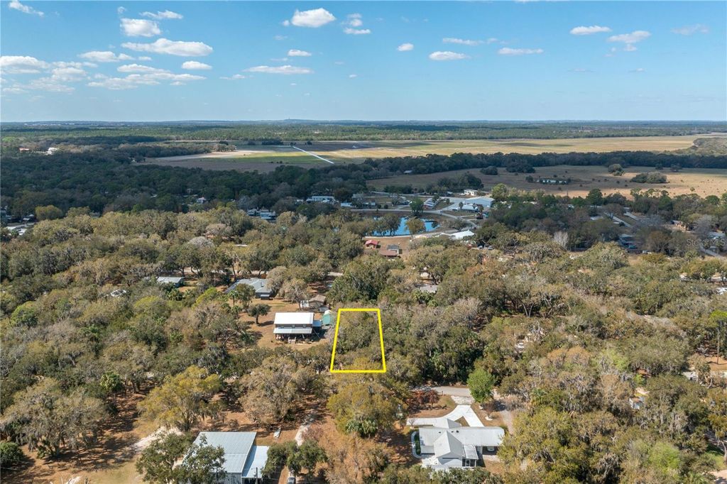 Image 5 of property listing at 00 W BEACH PARKWAY 0, Lake Wales, FL 33898