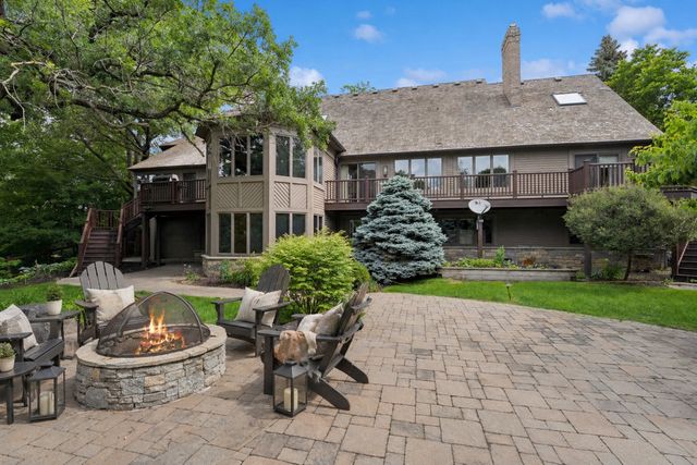 10420 Bluff Circle, Chaska, MN 55318