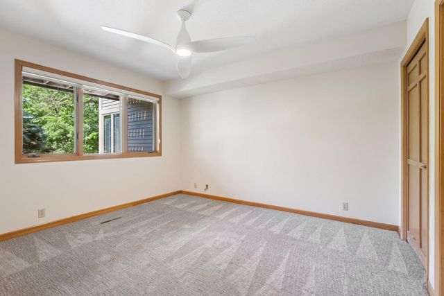 10420 Bluff Circle, Chaska, MN 55318