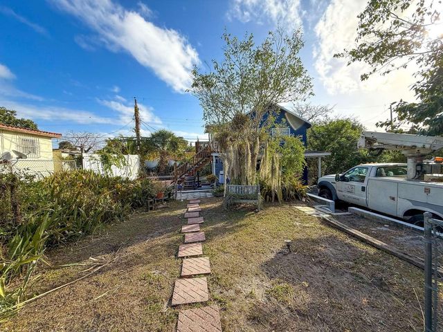 920 Selkirk Street, West Palm Beach, FL 33405