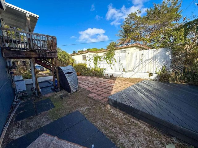 920 Selkirk Street, West Palm Beach, FL 33405