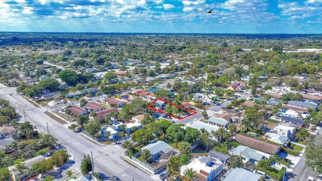 920 Selkirk Street, West Palm Beach, FL 33405