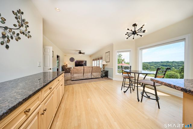 4 Nature Lane, Shelton, CT 06484