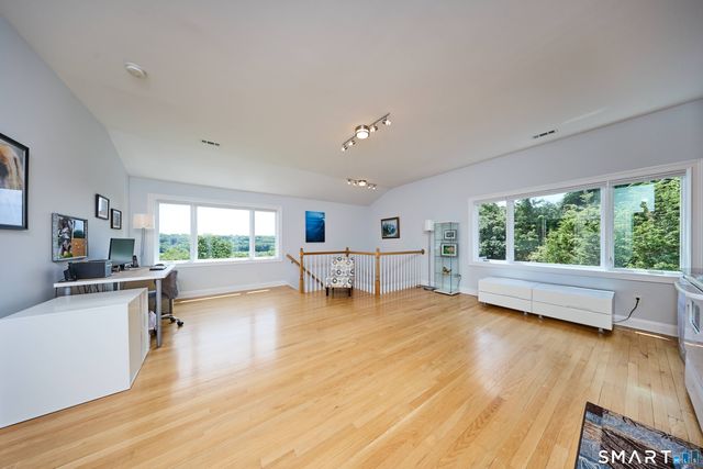 4 Nature Lane, Shelton, CT 06484