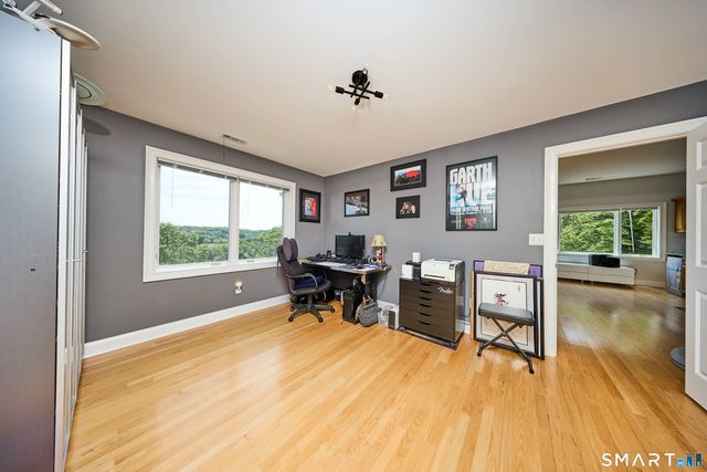4 Nature Lane, Shelton, CT 06484