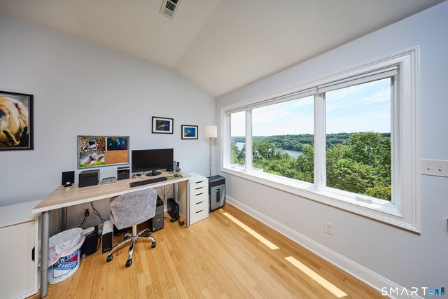 4 Nature Lane, Shelton, CT 06484