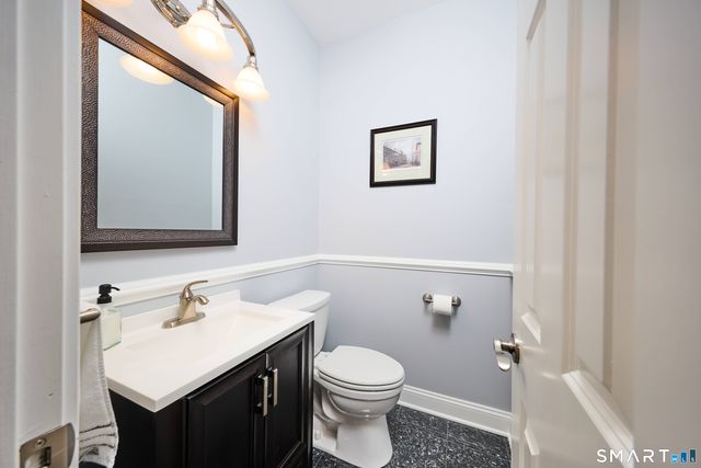 4 Nature Lane, Shelton, CT 06484
