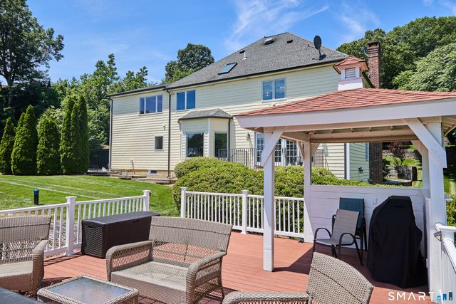 4 Nature Lane, Shelton, CT 06484