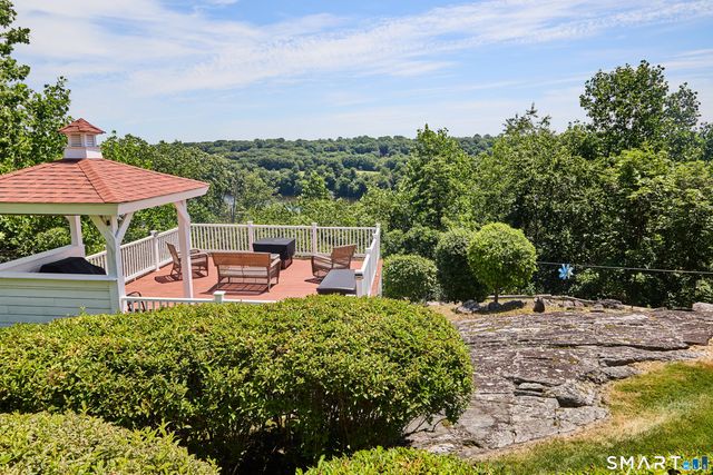 4 Nature Lane, Shelton, CT 06484