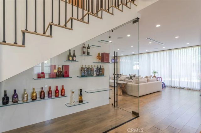 5949 Rhodes Avenue, Valley Village, CA 91607