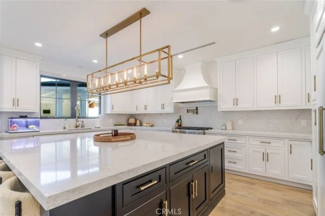 5949 Rhodes Avenue, Valley Village, CA 91607