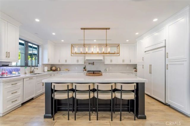 5949 Rhodes Avenue, Valley Village, CA 91607