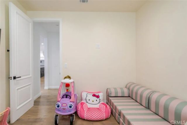 5949 Rhodes Avenue, Valley Village, CA 91607