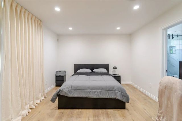 5949 Rhodes Avenue, Valley Village, CA 91607