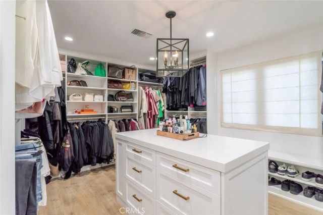 5949 Rhodes Avenue, Valley Village, CA 91607