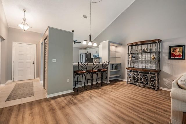 1801 E LAKE ROAD 6J, Palm Harbor, FL 34685