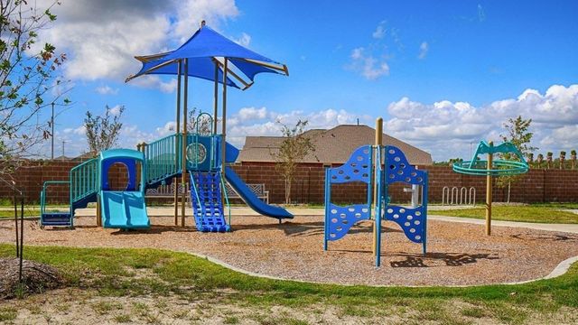 13009 Leisure Cove Drive, La Marque, TX 77568