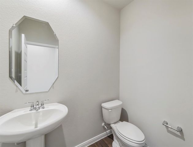 13009 Leisure Cove Drive, La Marque, TX 77568