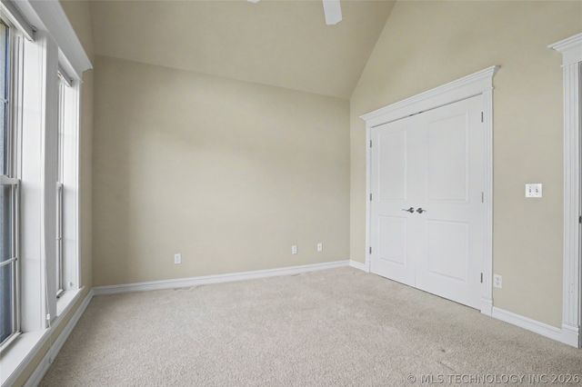 2325 W Lowry Road, Claremore, OK 74017