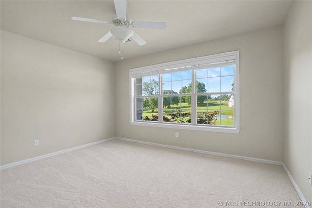 2325 W Lowry Road, Claremore, OK 74017