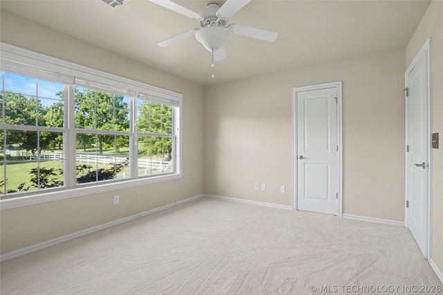 2325 W Lowry Road, Claremore, OK 74017
