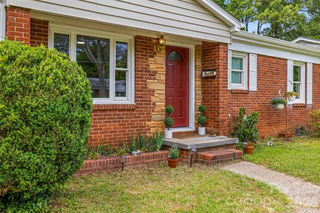 2242 Markham Court, Charlotte, NC 28205