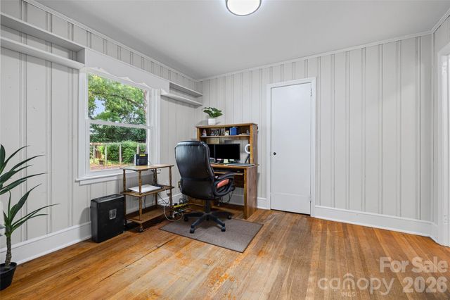 2242 Markham Court, Charlotte, NC 28205
