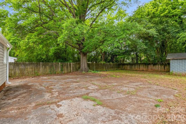 2242 Markham Court, Charlotte, NC 28205