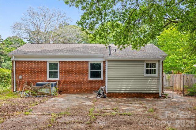2242 Markham Court, Charlotte, NC 28205