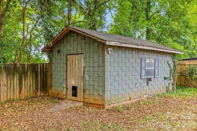 2242 Markham Court, Charlotte, NC 28205