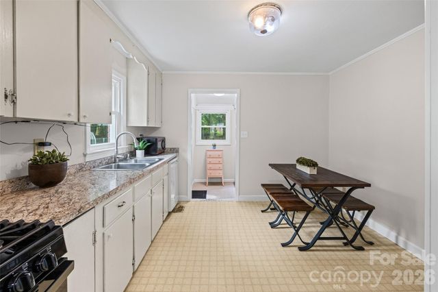 2242 Markham Court, Charlotte, NC 28205