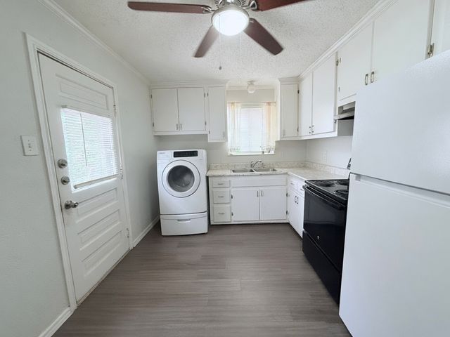 1706 Martin Luther Drive, Arlington, TX 76010