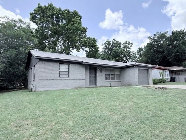1706 Martin Luther Drive, Arlington, TX 76010