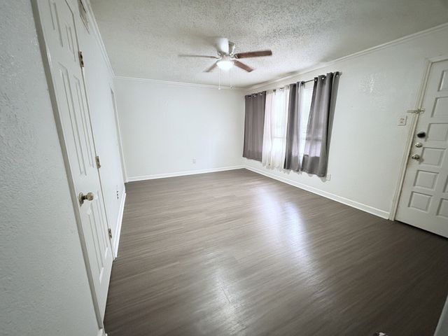1706 Martin Luther Drive, Arlington, TX 76010