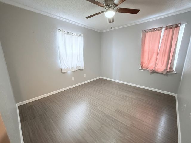 1706 Martin Luther Drive, Arlington, TX 76010