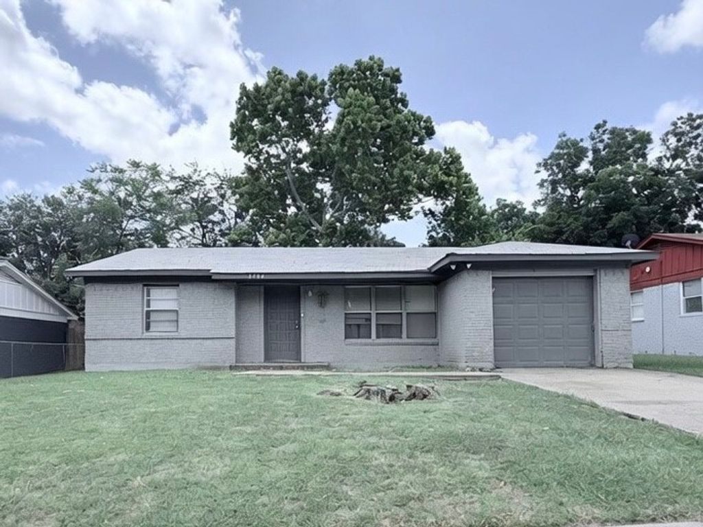 1706 Martin Luther Drive, Arlington, TX 76010