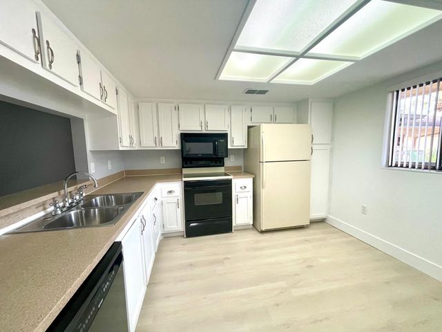 2682 SABAL SPRINGS CIRCLE 204, Clearwater, FL 33761