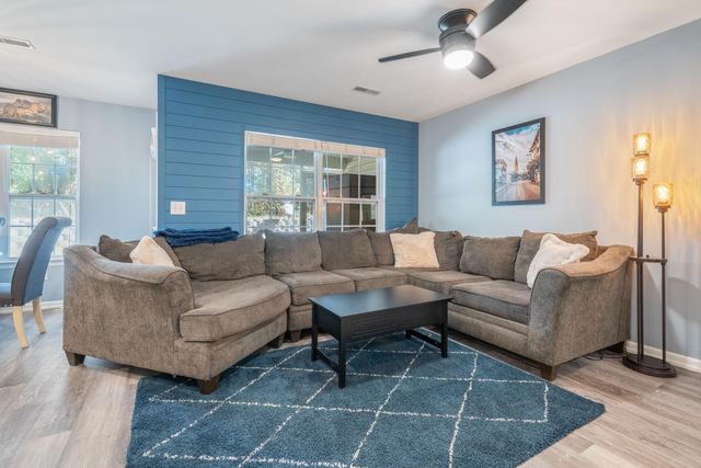 103 Taylor Circle, Goose Creek, SC 29445